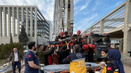 Kahramanmaraş’ta Fabrika İnşaatında Kaza: 2 İşçi Yaralandı
