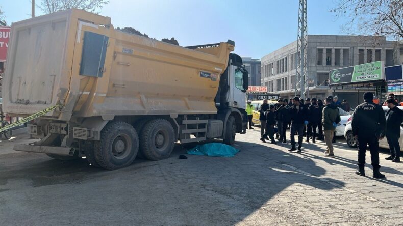 Hafriyat kamyonunun altında kalan yaşlı vatandaş can verdi