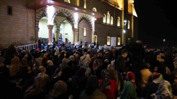 Kadir Gecesi’nde Abdülhamit Han Camii doldu taştı