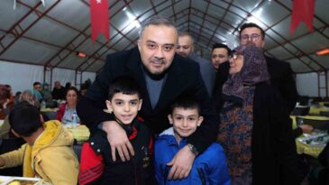 Başkan Toptaş, “Dayanışma ruhunu yaşatıyoruz”