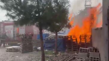 Kahramanmaraş’ta iş yeri yangını