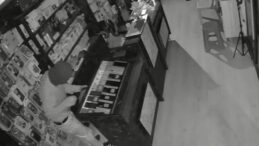 Depremzede esnafın konteyneri soyuldu: 10 dakikada 500 bin TL’lik ürün gitti