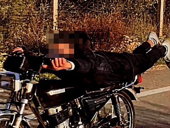 Motosikletli şov pahalıya patladı: Ehliyeti iptal edildi, 19 bin TL ceza kesildi