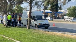 Park halindeki minibüste ceset bulundu