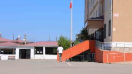 Kahramanmaraş’ta YKS maratonu: Sınava geç kalınca kapıdan bakıp geri gitti