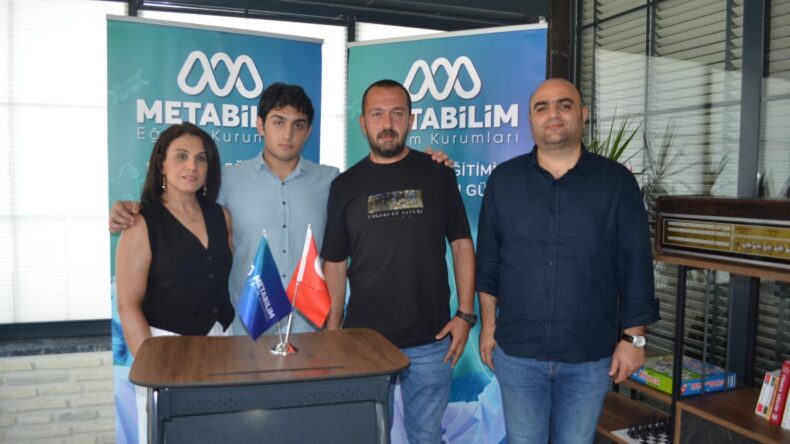 Kahramanmaraşlı Öğrenci YKS’de Türkiye 5’incisi Oldu!