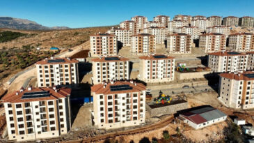 Deprem konutlarında teslim süreci başladı