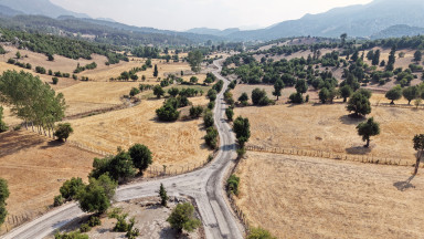 Rıfatiye Mahallesi’nin Yıllardır Süren Yol Sorunu Çözüldü