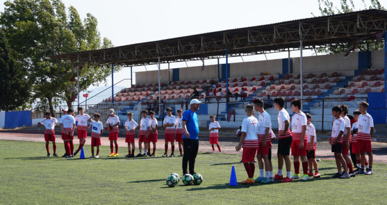 Kahramanmaraşlı Çocuklar Yaz Spor Okullarıyla Sahada Büyüyor