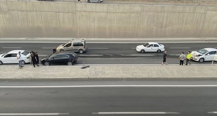 Kahramanmaraş’ta Alt Geçitte Zincirleme Kaza