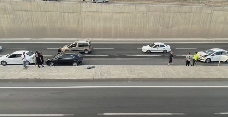 Kahramanmaraş’ta Alt Geçitte Zincirleme Kaza
