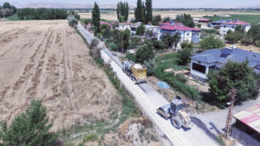 Büyükşehir’den Elbistan’a Yol Desteği