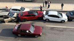 Arsan Center Kavşağında Zincirleme Kaza: 7 Araç Birbirine Girdi