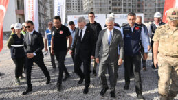 Görgel ve Ünlüer, Güneşevler Yerinde Dönüşüm Sahasını İnceledi