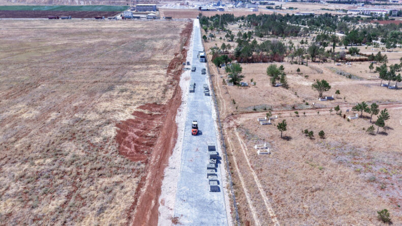 Afşin Asri Mezarlığı’nda Ulaşım Artık Daha Güvenli ve Konforlu