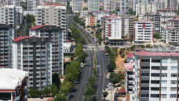 Genç Osman Caddesi Sıcak Asfaltla Yenilendi