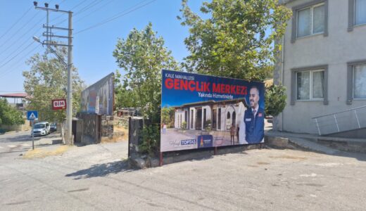 Başkan Toptaş’ın gençliğe yatırımı Kale Gençlik Merkezi’nin temeli atıldı