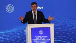 Cevdet Yılmaz: Geleceğin taleplerine de odaklanan bir eğitim modeliyle yol alıyoruz