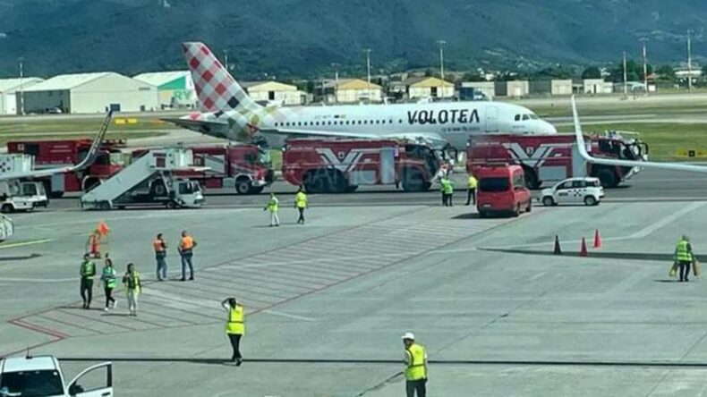 Havalimanında kan donduran olay: Uçak motoruna kapılarak can verdi!