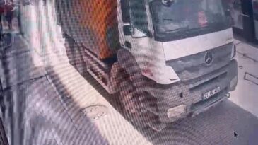 Elbistan’da Yola Hafriyat Döken Kamyon Sürücüsüne 218 Bin TL Ceza