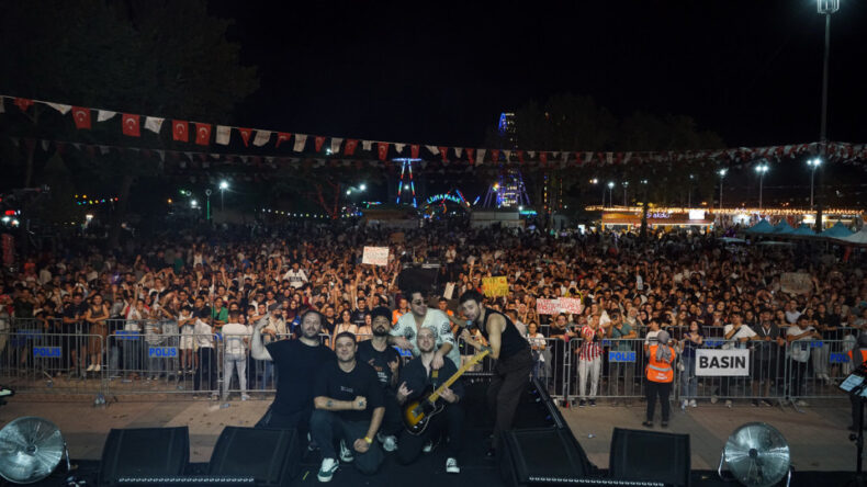 Fuar Gecesine İmzasını “İkilem” Attı: KAFUM’da Müzik Ziyafeti