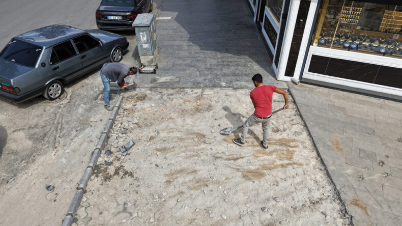 Büyükşehir, Göksun’da Yürüyüş Yollarını Yeniliyor