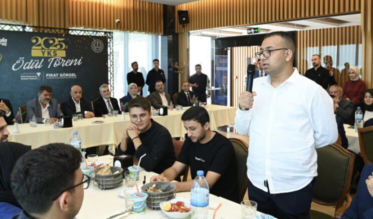 Büyükşehir’den YKS’de Dereceye Giren Öğrencilere Anlamlı Destek
