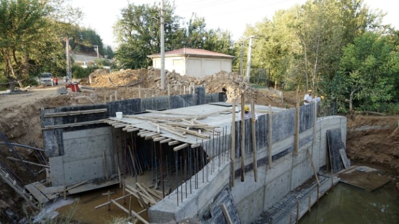 Büyükşehir’den Türkoğlu Yeşilyöre’ye Yeni Köprü Menfez