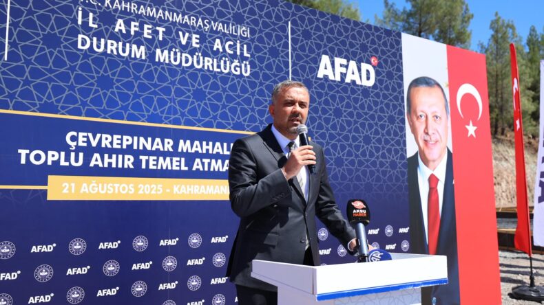 Başkan Toptaş: “Yeniden inşa sürecini binalardan ibaret görmedik”