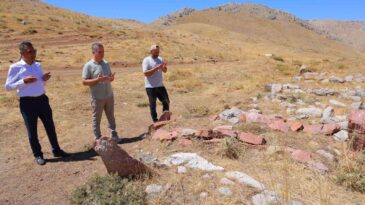 Yaylacılardan geriye mezar taşları kaldı