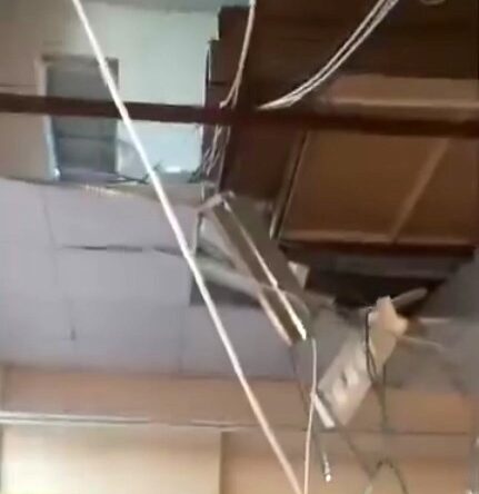 Asma tavan kısmen çöktü, 1 kişi yaralandı