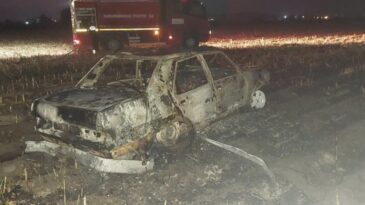 Araç Yangını: Otomobil Kullanılamaz Hale Geldi