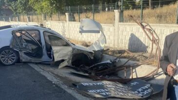Kahramanmaraş’ta Feci Kaza! Otomobil TIR’a Çarptı: 2 Yaralı