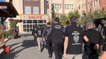 Alışveriş siteleri üzerinden 60 milyon TL’lik vurguna 9 tutuklama