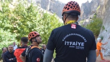 Büyükşehir İtfaiyesi’nden Dağcılık ve Yüksekten Kurtarma Eğitimi