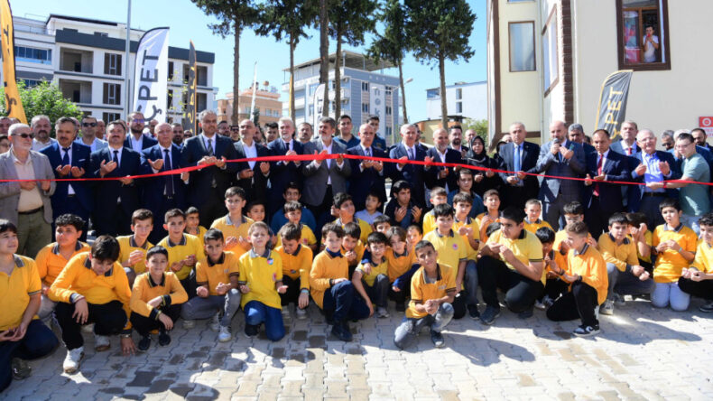 İbrahim Koç Uygulama Camii ve Filiz Koç Kur’an Kursu Dualarla Hizmete Açıldı