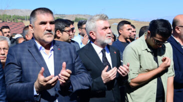 Başkan Görgel, Başkan Karaca’ya Taziye Ziyaretinde Bulundu