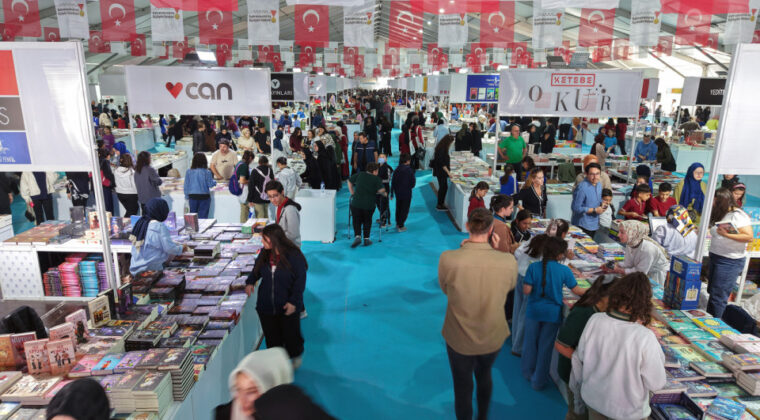 Kitap Fuarı’na Yoğun İlgi: İlk 3 Günde 70 Bin Ziyaretçi