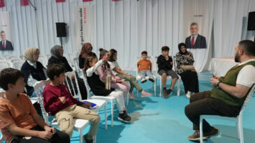 Ural ve Tuğtağ’dan Kitap Fuarı’nda Edebiyat Dolu Söyleşi