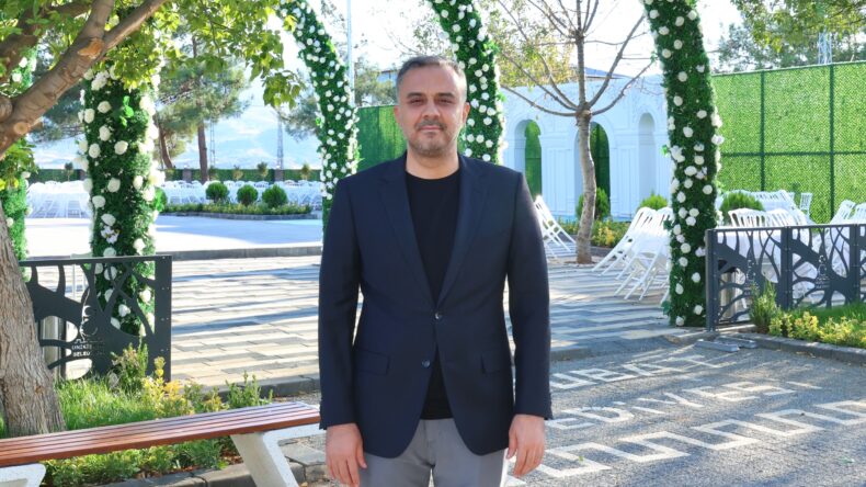 Başkan Toptaş, 1000 kişilik Kavlaklı Kır Düğün Salonu’nda incelemelerde bulundu