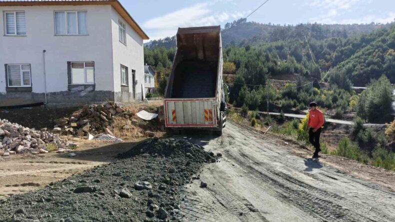 Onikişubat’ın 10 kırsal mahallesinde ulaşım ağı güçleniyor