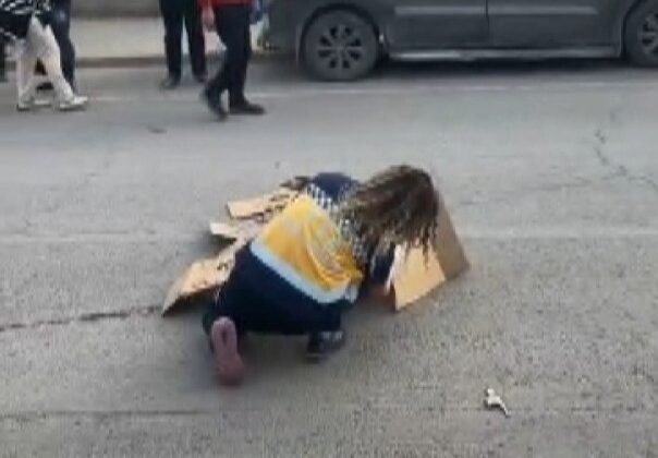 Otomobilin çarptığı çocuk hayatını kaybetti