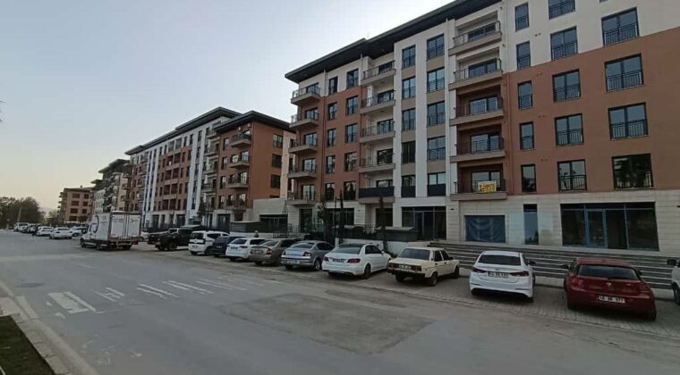 Trabzon Caddesi yeniden ayağa kalktı