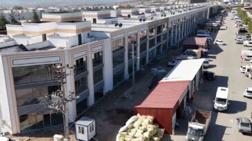 Kahramanmaraş ticaretinin kalbi yeniden atacak:Toptancılar Sitesi’nde yeni bloklar hızla yükseliyor