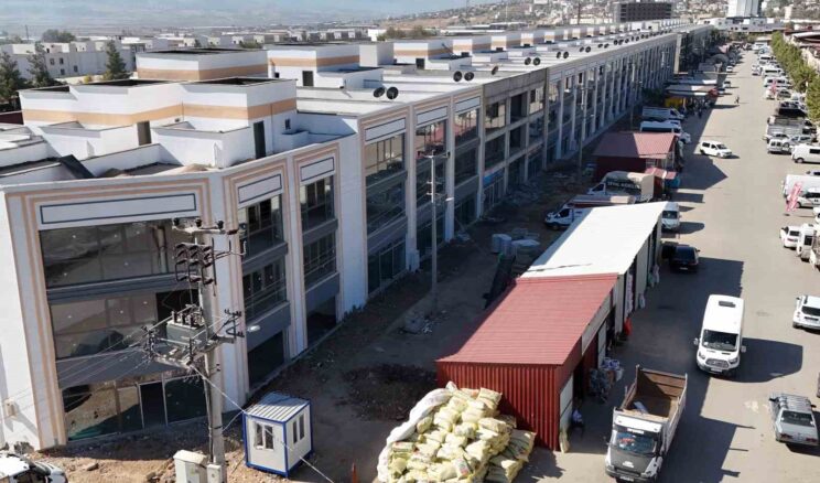 Kahramanmaraş ticaretinin kalbi yeniden atacak:Toptancılar Sitesi’nde yeni bloklar hızla yükseliyor