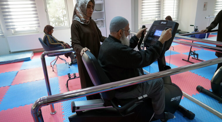 Büyükşehir Aktif Yaşam Merkezi’nde Sağlık, Eğitim ve Destek Bir Arada