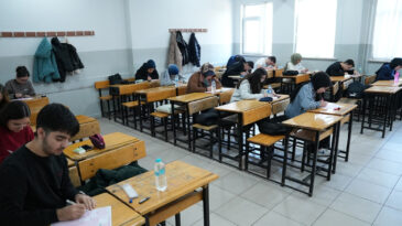 Kahramanmaraşlı Gençler Sınav Maratonuna Hazırlanıyor