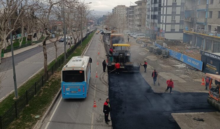 Büyükşehir’den Kesintisiz Asfalt Çalışması